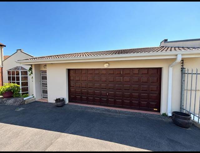 4 BEDROOM HOUSE FOR SALE IN RESERVOIR HILLS